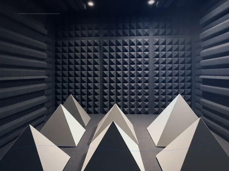 Emc Anechoic Chamber Application Case for EMC Anechoic Chamber 画像 3